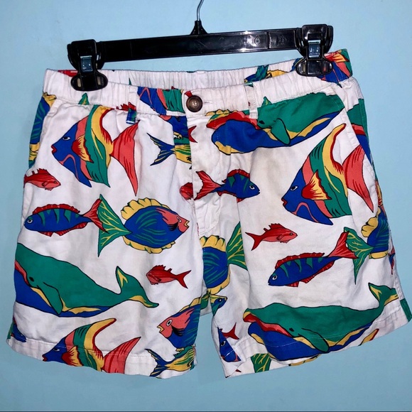 chubbies Other - Men's Chubbies white shorts w/ fish pattern